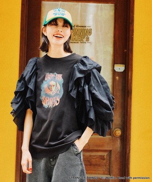 niko and… tシャツ 「STRANGER THINGS」コラボ ラッフルスリーブ
