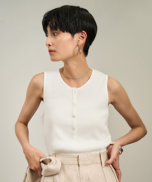 【美品】45R　レーヨンダンプのノースリーブトップ　タンクトップ　ベージュ　M Re:EDIT（リエディ） タンクトップ ノースリーブ 「新色追加