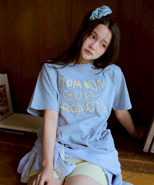 common gull products. tシャツ ブランコに乗ったcommon 2025夏