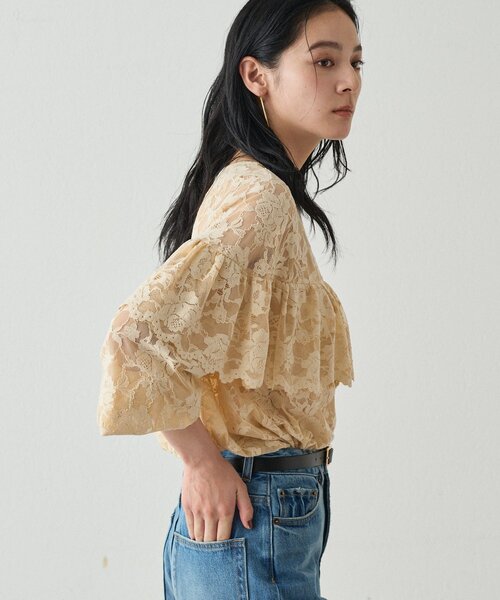 【Loungedress】レースフリルブラウス　オフホワイト Loungedress ブラウス シャツ レースフリルブラウス レディース