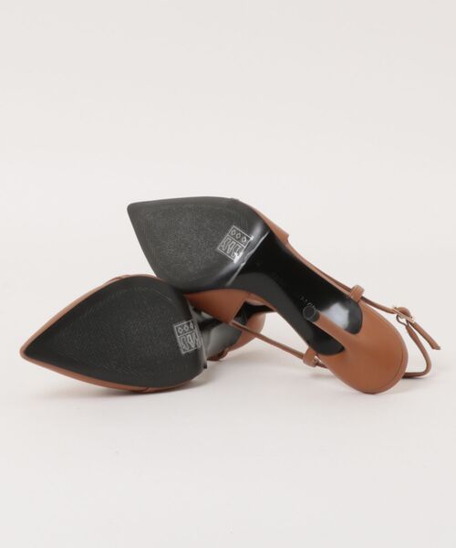 CHARLES ＆ KEITH（チャールズ&キース） パンプス メタリックバー 