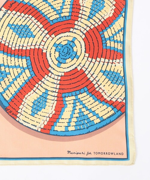 マニプリ　シルク100%バンダナプリントスカーフ65cm 新品未使用 manipuri（マニプリ） スカーフ バンダナ 「別注」manipuri AFRICAN