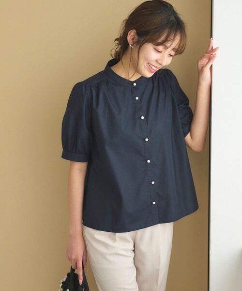 ブラウス シャツ パール釦バンドカラーシャツブラウス レディース パール釦バンドカラーシャツブラウス | AND ON JIONE STORE