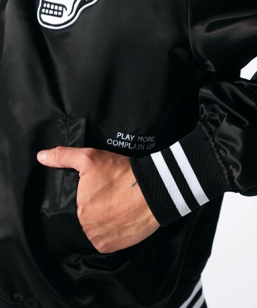 DEVEREUX GOLF ブルゾン アウター Satin black bomber jacket