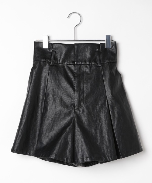 PAGEBOY パンツ フェイクレザータックショートパンツ レディース