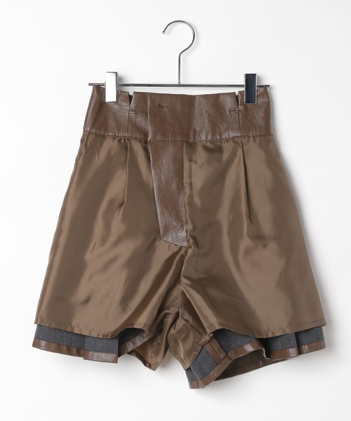 PAGEBOY パンツ フェイクレザータックショートパンツ レディース