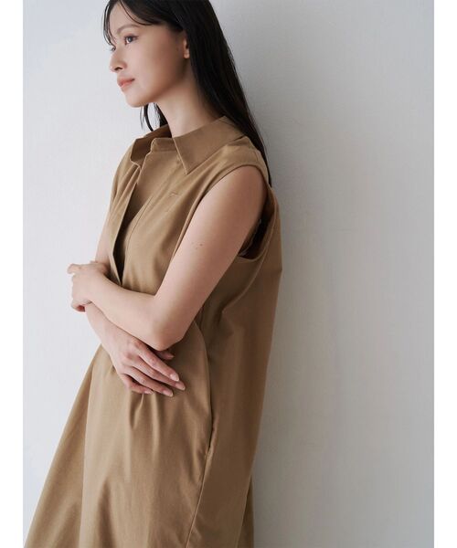 GINA TRICOT 肩パッド付き シャツ ワンピース S 生成 TONAL（トーナル 