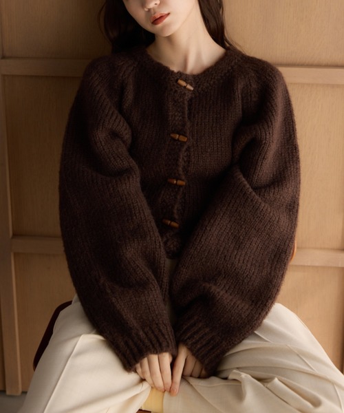 即完売色 新品 moi tytto トグルボタンカーディガン イエロー系 moi tytto（モイテュット） カーディガン トグルボタンカーディガン