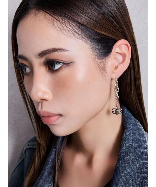 gadidanoniem ピアス　SVEA GYDA（ジェイダ） ピアス JEYSUS Symmetry GYDAランダムchainピアス