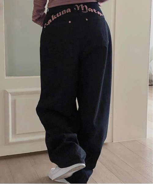 ワイドパンツ ジーンズ デニム デニムパンツ バック英字デザインルーズ