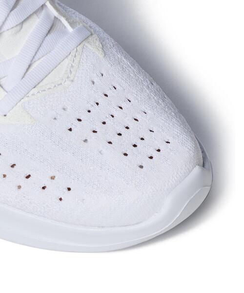 UNDER ARMOUR（アンダーアーマー） スニーカー UAベロシティ4