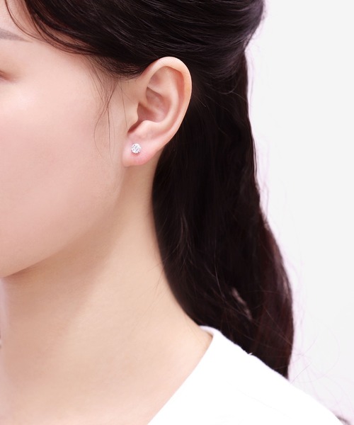 ESTELLE（エステール） ピアス K18 ホワイトゴールド キュービック