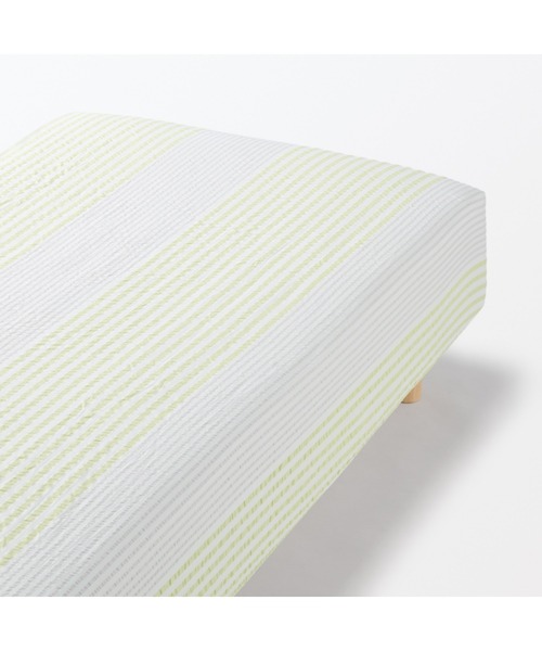 無印良品　MUJI   (SD-1)
木製ベッド パイン材　セミダブル 無印良品（MUJI） ベッド 寝具 綿 サッカー織 ボックスシーツ・SD