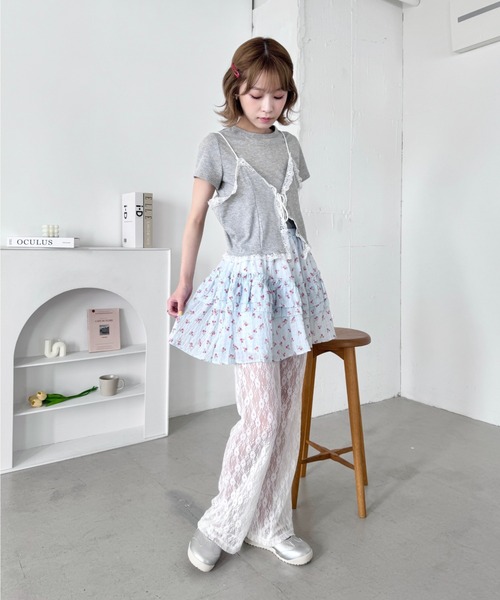 SOLLON.（ソルロン） スカート 小花柄フリルティアードミニスカパン