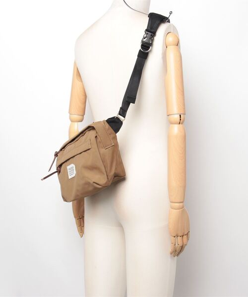 「FREDRIK PACKERS」 ショルダーバッグ ONESIZE ブラック レディース_画像5