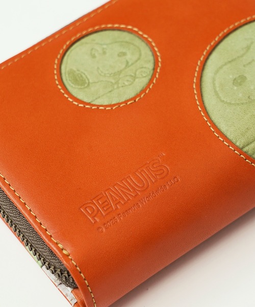 財布 「PEANUTS / SNOOPY」スヌーピー ピーナッツ PEANUTS Peeking DOT ラウンド2つ折り財布 73529の画像
