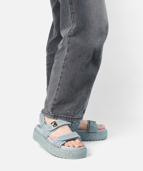 STEVE MADDEN（スティーブ・マデン） サンダル ダブルベルトラフィア