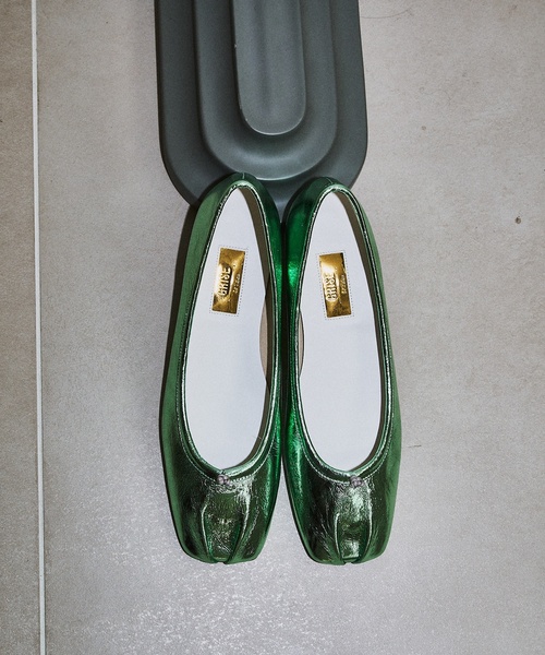 【ほぼ未使用品】LE TALON GRISE バレエシューズ　フラットシューズ GRISE LIP×LIPプリーツフラット（バレエシューズ）｜LE TALON