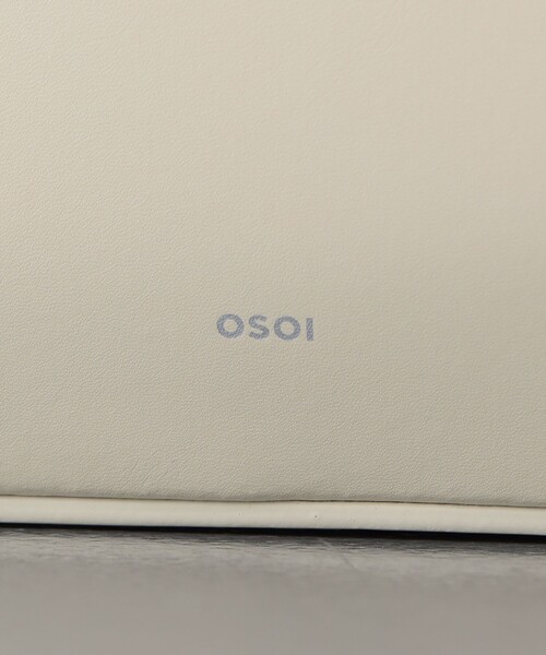 【関税込み】OSOI オフホワイト Boat Wide バッグ OSOI Off-White Boat Wide Bag - Shoulder Bags - BeyondStyle