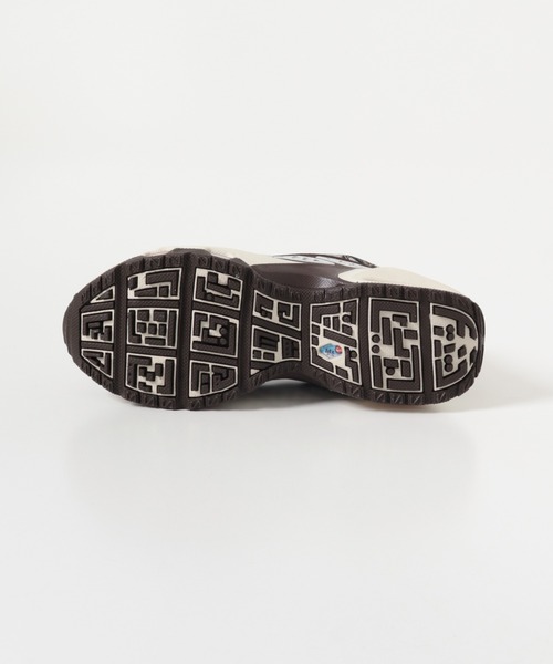 スニーカー NIKE　エア マックス SNDR レディース_7
