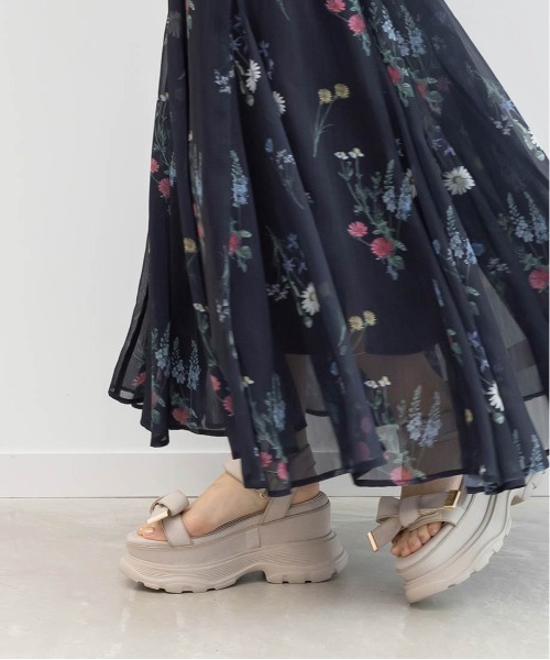 ワンピース 「Botanical Bloom」ボタニカルフラワーシフォンワンピースの画像