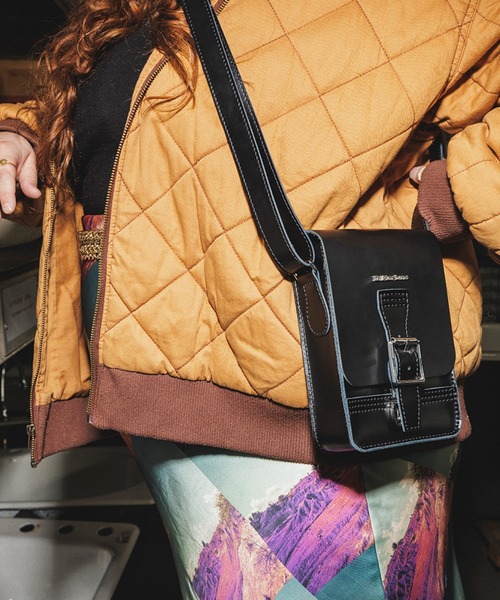 Dr.Martens（ドクターマーチン） ショルダーバッグ FREE ブラック