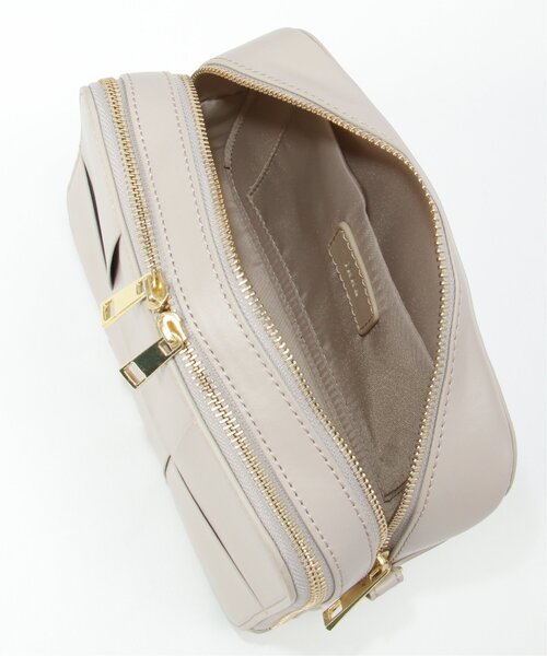 Anne  編み込みトリム クレセント 2WAY ショルダーバッグ SHIPS｜quaranciel: フロントフック 2way ショルダー バッグ