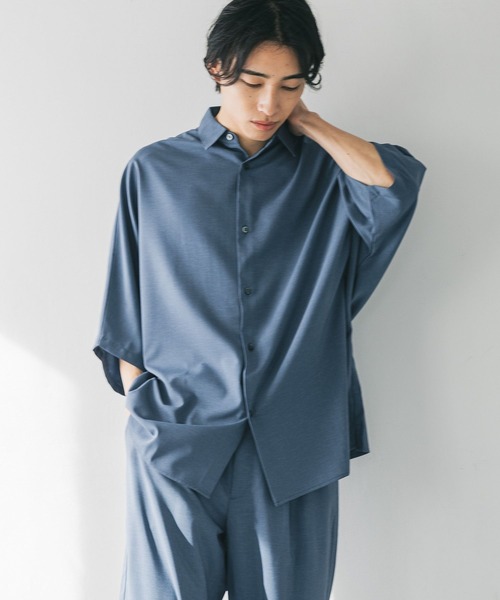 聖になります スマホとLOWRYSFARMシャツ 聖になります スマホとLOWRYSFARMシャツ 聖になります スマホと