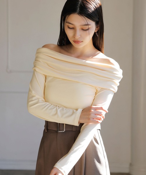 VIS(ビス) tシャツ タックディテールオフショルカットソー VIS(ビス) tシャツ タックディテールオフショルカットソー