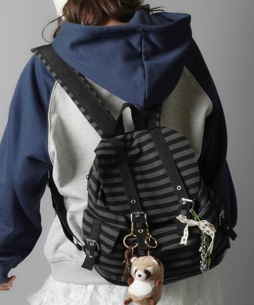 SPINNS（スピンズ） デイバック リュック なつかし平成リュック