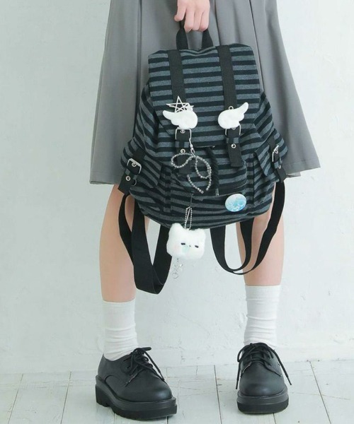 SPINNS（スピンズ） デイバック リュック なつかし平成リュック