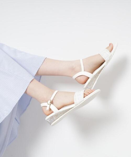 ★未使用　新品　★センソユニコ　★ レザー　フリル装飾　サンダル ホワイト ☆未使用 新品 ☆センソユニコ ☆ レザー フリル装飾 サンダル