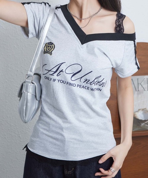 vネック プリントtシャツ（レディースファッション）（サイズ（S/M/L