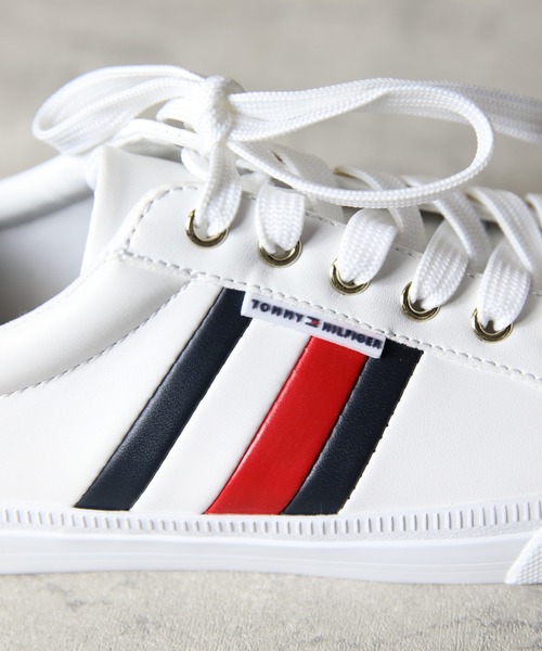 TOMMY HILFIGER（トミー・ヒルフィガー） スニーカー トリコロール