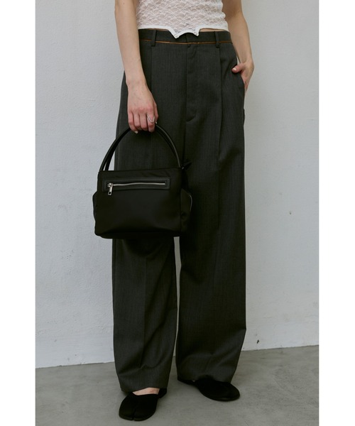 un/neu ショルダーバッグ バッグ ナローハンドルナイロンジップ 