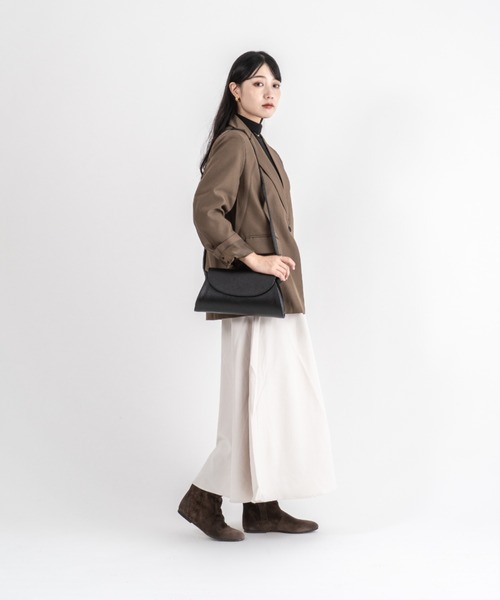 ✴︎新品✴︎ 【AULENTTI/オウレンティ】 スクエアバッグ AULENTTI（オウレンティ） ショルダーバッグ バッグ 「AULENTTI