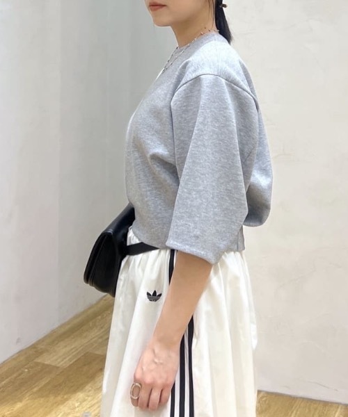 tシャツ ダンボールカットフォルムトップ レディースの画像