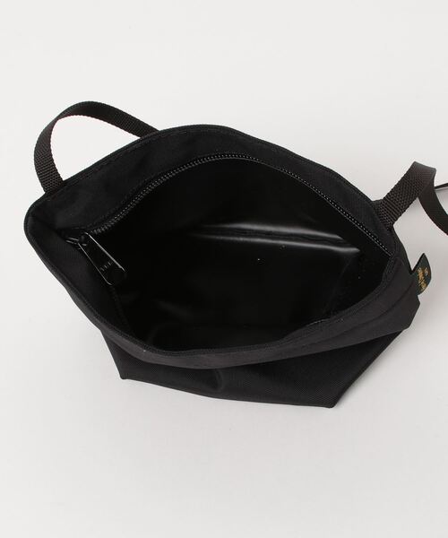 Herve Chapelier ショルダー バッグ ブラック Herve Chapelier（エルベシャプリエ） ショルダーバッグ - ブラック