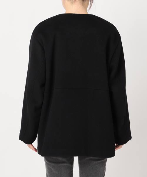 スーパーファインビーバークルーネックコート