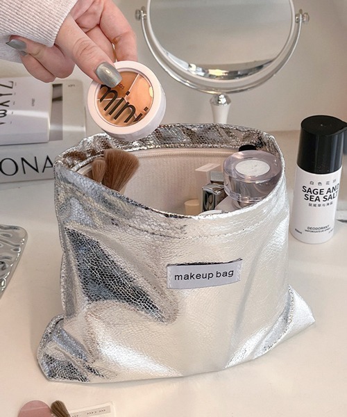 BEAUTY MAKEUP BAGディープグリーンキルト（ポーチ