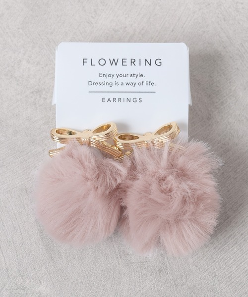 Flowering（フラワーリング） イヤリング リボン×ポンポンファー 