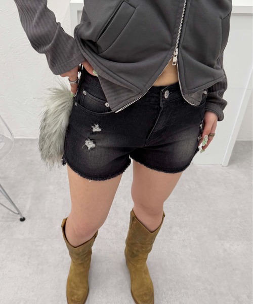 【新品タグ付き】RE/DONE 米国製　レディースデニムパンツ　SIZE２５ ダメージ加工デニムショートパンツ 韓国風[品番：II000010500