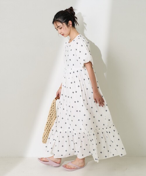 ワンピース 花柄 パフスリーブ 白 オープンバック 半袖 可愛い ワンピース 花柄 パフスリーブ 白 オープンバック 半袖 可愛い