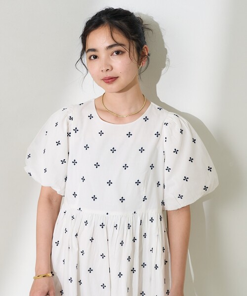 ワンピース 花柄 パフスリーブ 白 オープンバック 半袖 可愛い ワンピース 花柄 パフスリーブ 白 オープンバック 半袖 可愛い