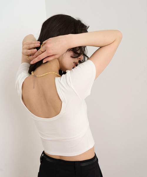 tシャツ 半袖 Open-back top with cups / カップ付バックオープン