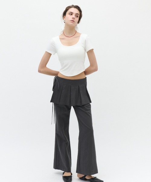 tシャツ 半袖 Open-back top with cups / カップ付バックオープン