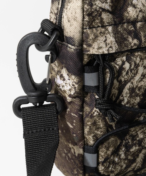 HUF（ハフ） ショルダーバッグ HUF REALTREE BOWERY SIDE BAG リアル