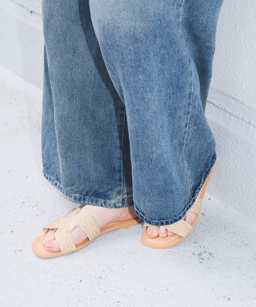 【Steve Madden】ウィローフラットサンダル Amazon | Steve Madden レディース ニッキーフラットサンダル