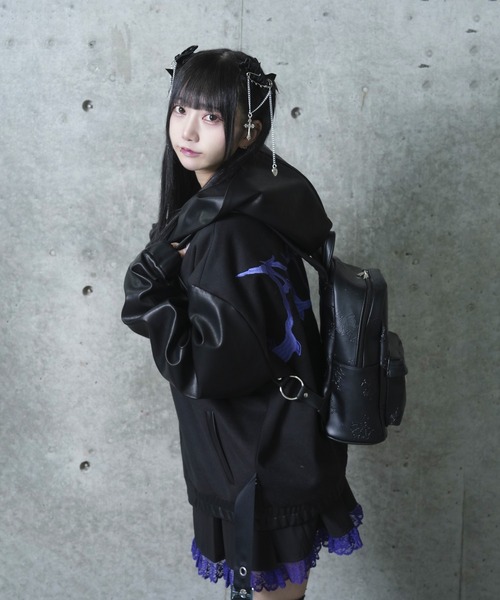 Amilige（アミリージュ） デイバック リュック くぎベア型押し総柄