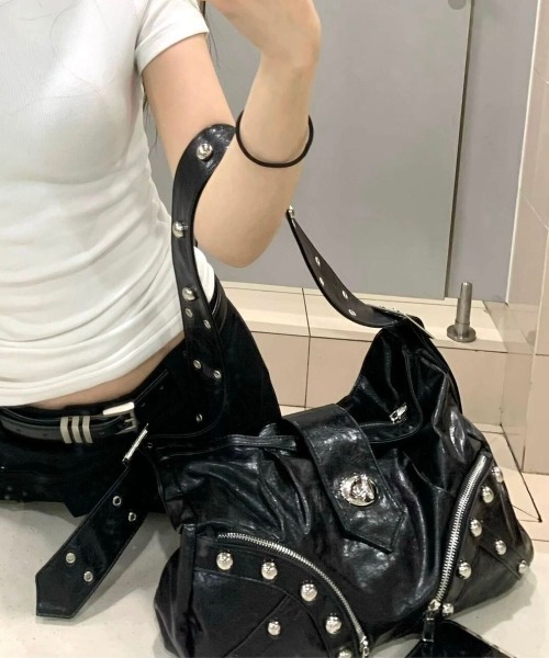 FreeZone ショルダーバッグ ヴィンテージ風スタッズショルダー